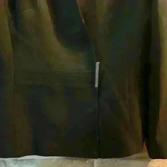 Tahari by Arthur Levine Jacket - Picture 3 of 4